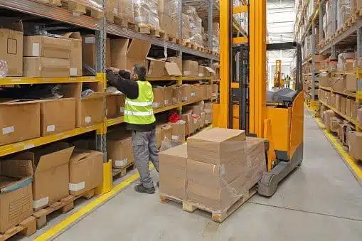 Almacén logístico para reducir costes operativos
